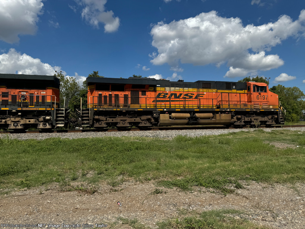 BNSF 6197